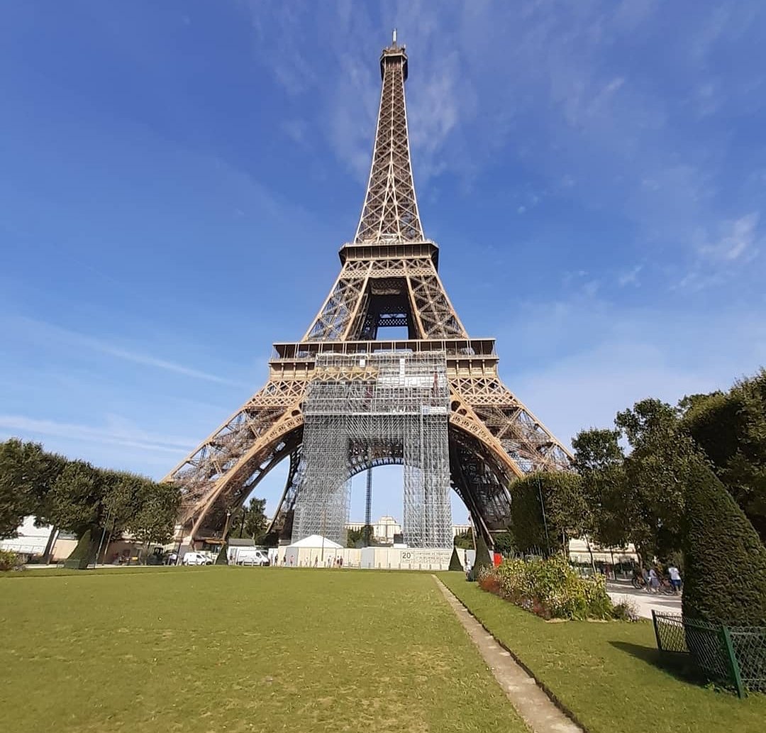 fatima_julia9's tweet photo. Mon tout premier worldtour à Paris🗼 rencontres avec des partenaires venant de tous pays 🌍 https://t.co/AJekyhUjgG