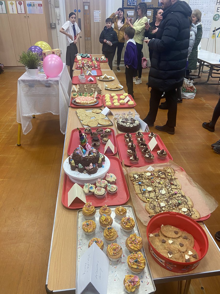 GarstonCE's tweet photo. What a fun afternoon hosting out very first Great Garston Bake Off @lizzieacker_  thanks for coming! https://t.co/re5qLjMnAU
