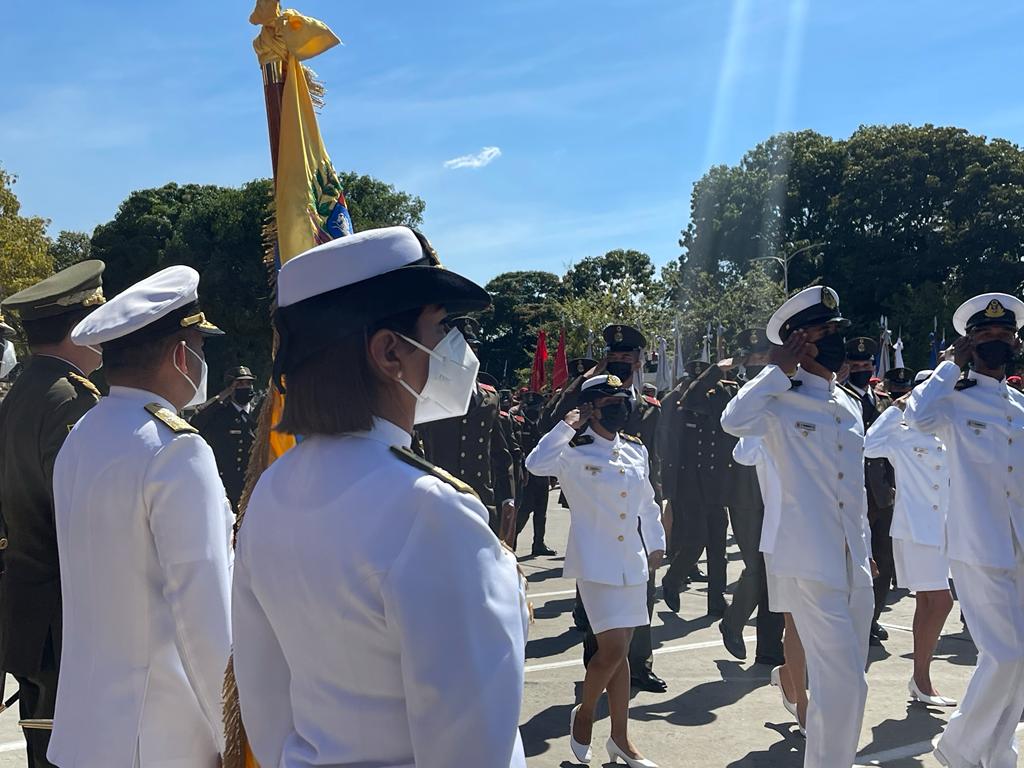 Desde el <a href="/HospiMilCaracas/">HospiMilCaracas</a> acompañé a la Viceministra <a href="/ServiciosMPPDVe/">Viceministerio de Servicios para la Defensa 🇻🇪</a> Alm Érika Virgüez, al acto de graduación de la 1era Cohorte del Curso Especial y Extraordinario de Formación de Ofic. Asimilados y Tropas Profesionales del Área de Ciencia de la Salud de la #FANB ¡Felicidades!