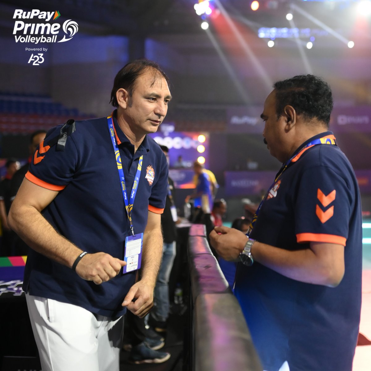 PrimeVolley's tweet photo. The 🧠🧠 behind @Amd_Defenders' stunning displays in #PrimeVolley  🙌

S Dakshinamoorthy &amp; @sajadhussainma3 appreciation post ✨

#AMDvHBH https://t.co/RNfeercCb7
