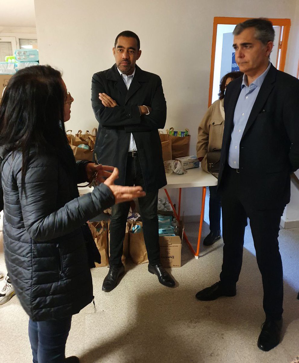 saidahamada's tweet photo. Ce matin, j’ai organisé 1 visite de ma Circo en compagnie de Laurent Carrié, Préfet Délégué pour l’Égalité des Chances.
À la Savine, nous avons échangé avec les associations #BVice, #AllianceCitoyenne et les habitants sur le relogement, la rénovation urbaine…
Merci pr l’accueil https://t.co/Fb2UlvM38j