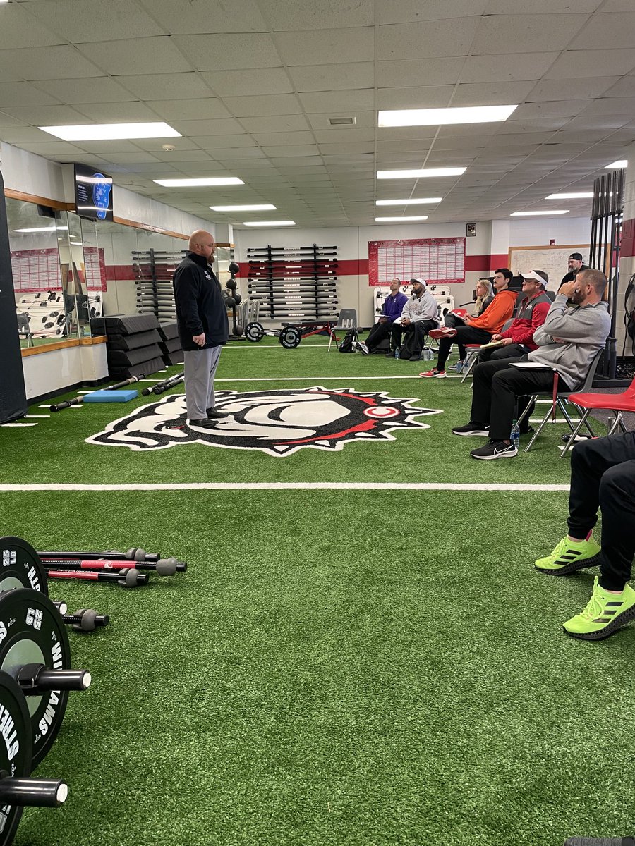 hdabernethy's tweet photo. Curtis Turner bringing the knowledge from Georgia State, former Clemson guy!
#Speedforcemax https://t.co/OGhud81nLN