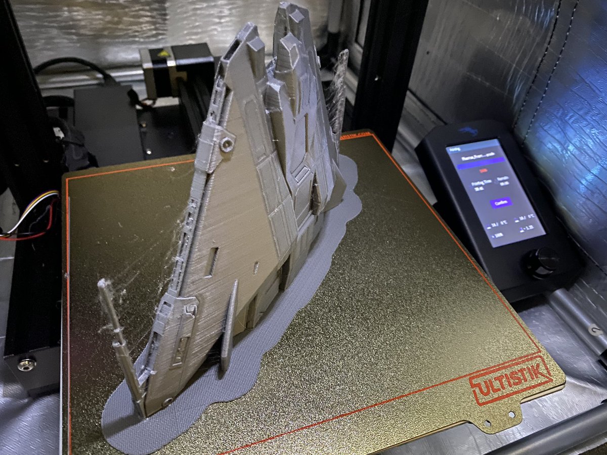 Xcaliber_009's tweet photo. Fresh off the plate is the 1 of 2 #3dprinted #EliteDangerous #KraitPhantom! Total time for print was 62 hours. This is gonna look great on the diorama! We have a mini-CMDR and an SRV to print (for scale) before we run the second set.
Almost time to change filament rolls ๐
https://t.co/qazDKnloBs