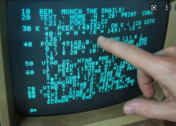 CuriouslyCory's tweet photo. @ravinwashere Text editor? I remember when my buddy showed me #qbasic and the editor that came with it and I was blown away. 
My first was basic on an Apple IIe.
#applesoft #basic https://t.co/bovHdnHlZc