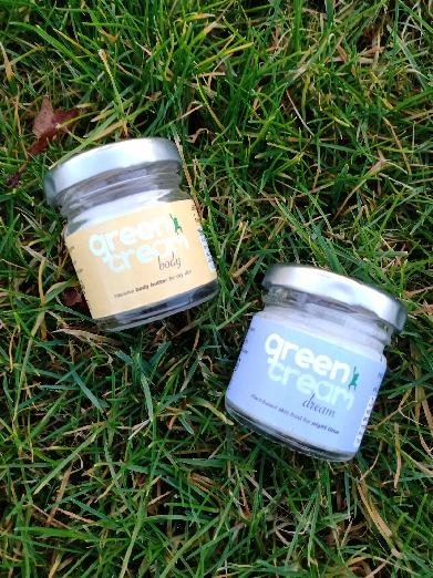 ad. Naturally good skin care from <a href="/TheGreenWomanUK/">The Green Woman Ⓥ</a> 🍃

dancinginmywellies.com/thegreenwoman/

#plasticfree #organic #veganfriendly #eco #naturalbeauty