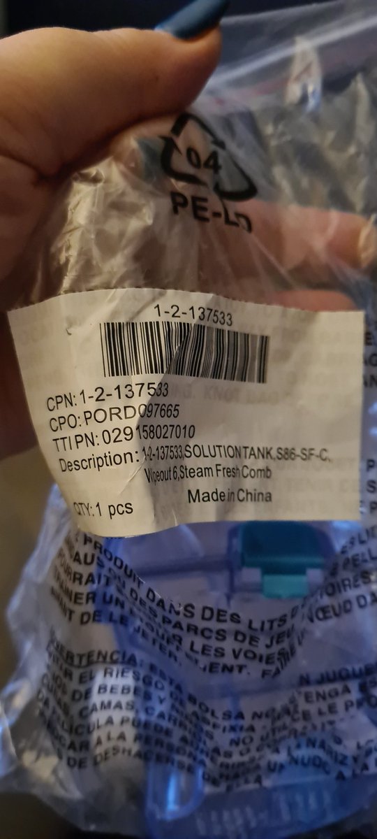 Hayley0403's tweet photo. @VaxUK when your order is this from Vax and you have been waiting all week to clean your floor and you get this arrive instead!! Very disappointed 😞 😔 😕 https://t.co/vcioU6tdZX