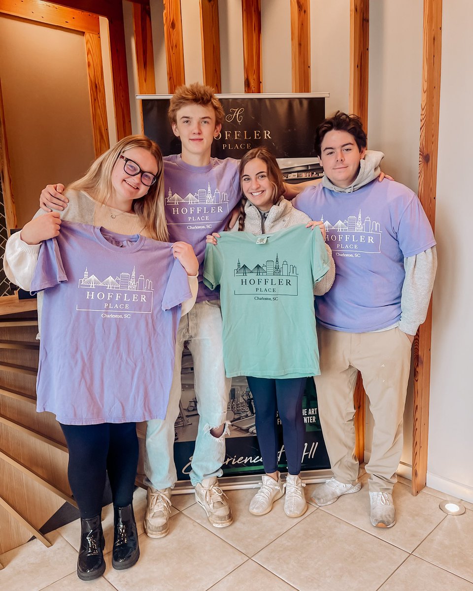 We love to see our new residents repping Hoffler 🤩🤍 Welcome home y’all! 🥰 

#HofflerPlace #Charleston #KingSt #CofC #LiveHerwLiveWell #GreystarStudent