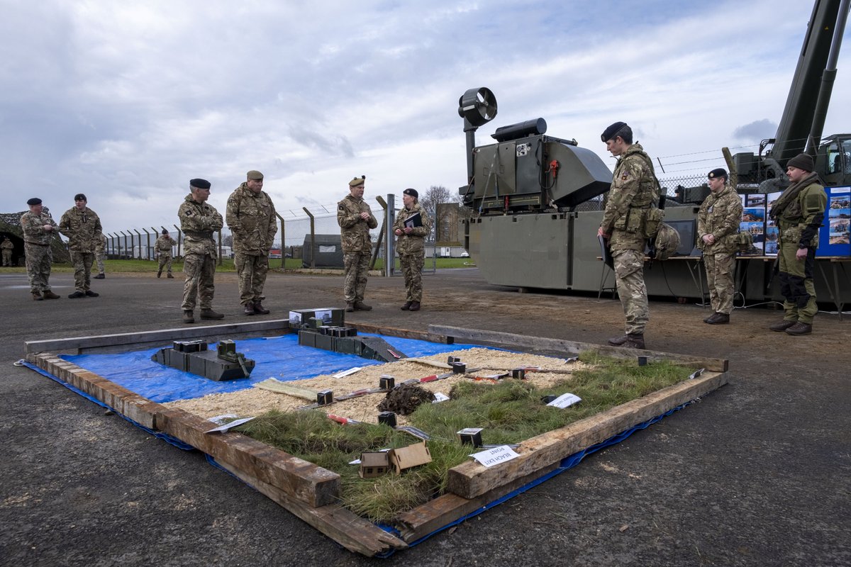 104Bde tweet picture