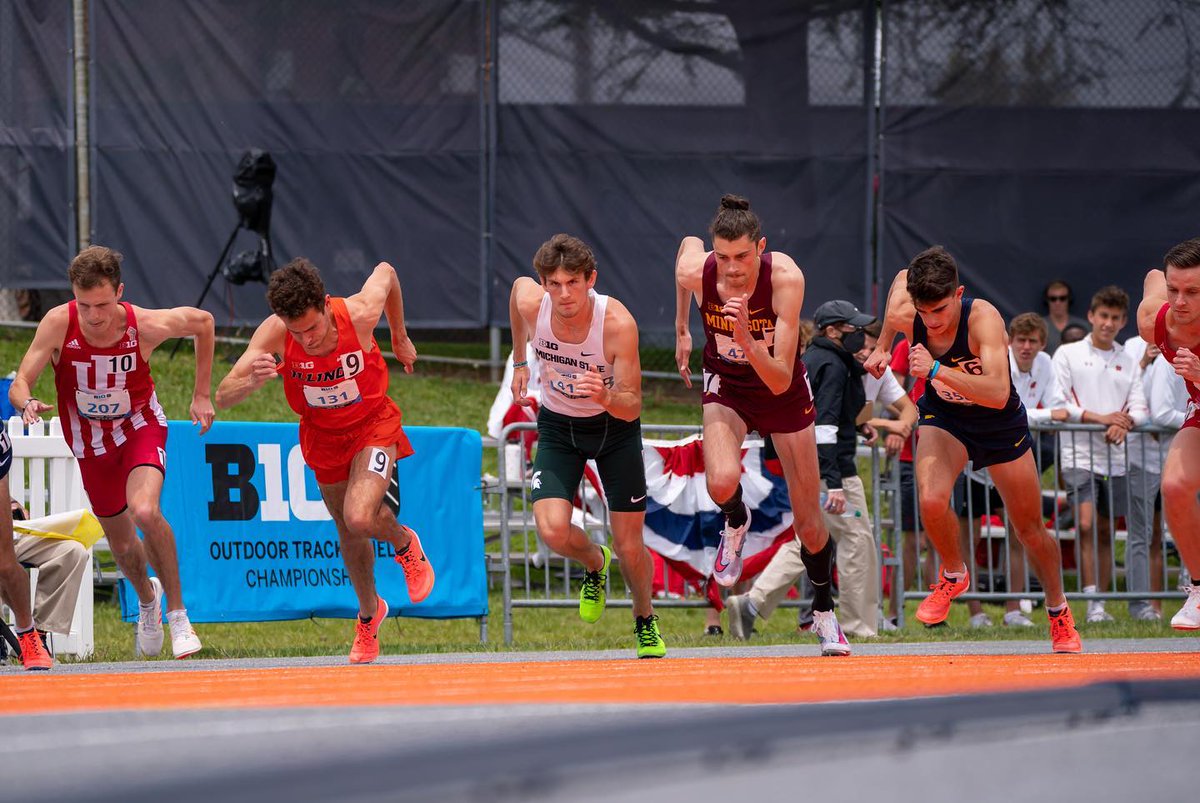 Patiently waiting for outdoor season. ☀️

#NCAATF x 📸 <a href="/GopherCCTF/">Minnesota Cross Country, Track & Field</a>