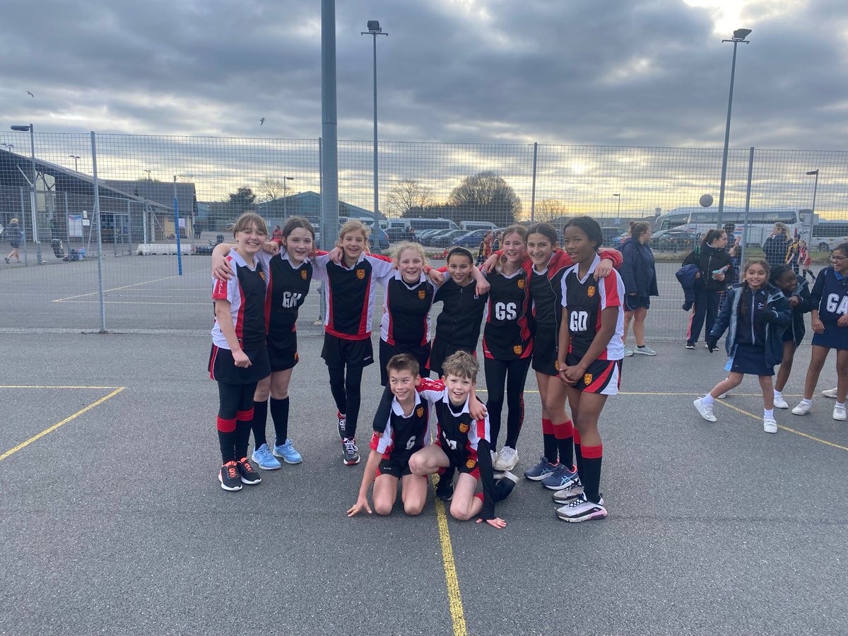 Gateway2Sport's tweet photo. Another huge well done to these netball superstars who came 4th last week at their regional competition, also qualifying for nationals! The team played some amazing netball and we are so proud of you all ๐คฉ๐ #gogateway https://t.co/iOI0l8Y9dT