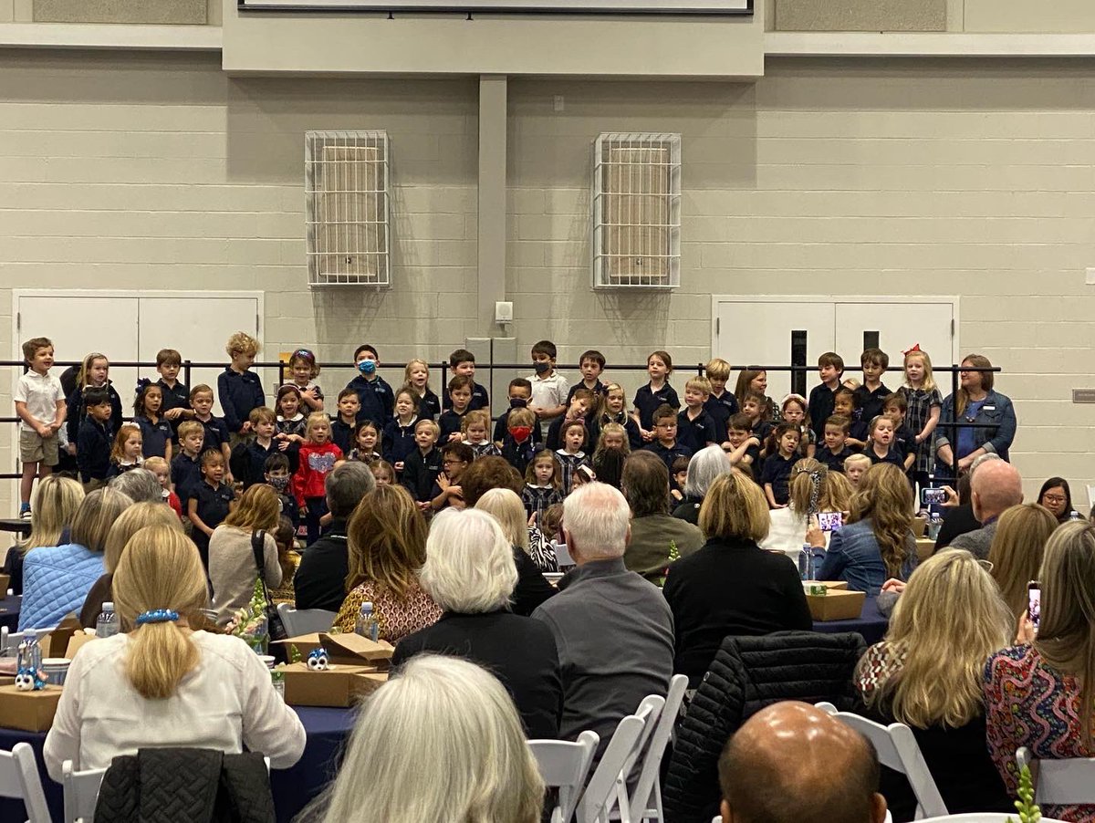 lovejoysteve's tweet photo. It was a thrill today to host our @SFESHouston #primaryschool Grandparent &amp; Grand friend Day! Our #SFES students were able to sing and share chapel and their classrooms with our visitors! Day 2 of this event Friday, stay tuned for more pictures! #stepforward https://t.co/jBGddNEyuW
