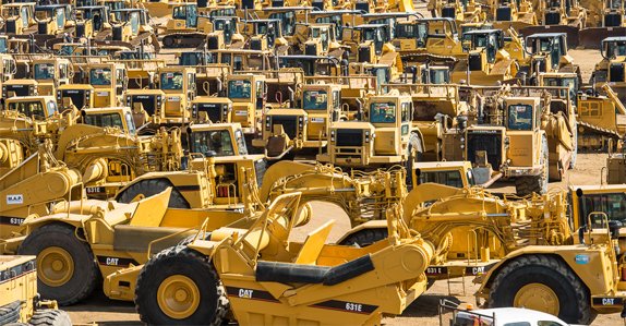 RitchieBros's tweet photo. In our latest industry roundup, we take a look why big OEMs like @CaterpillarInc @JohnDeere @komatsuconstrna and @HitachiCME are in the news. https://t.co/mGBAOHqx7y https://t.co/VURPG2Zou3
