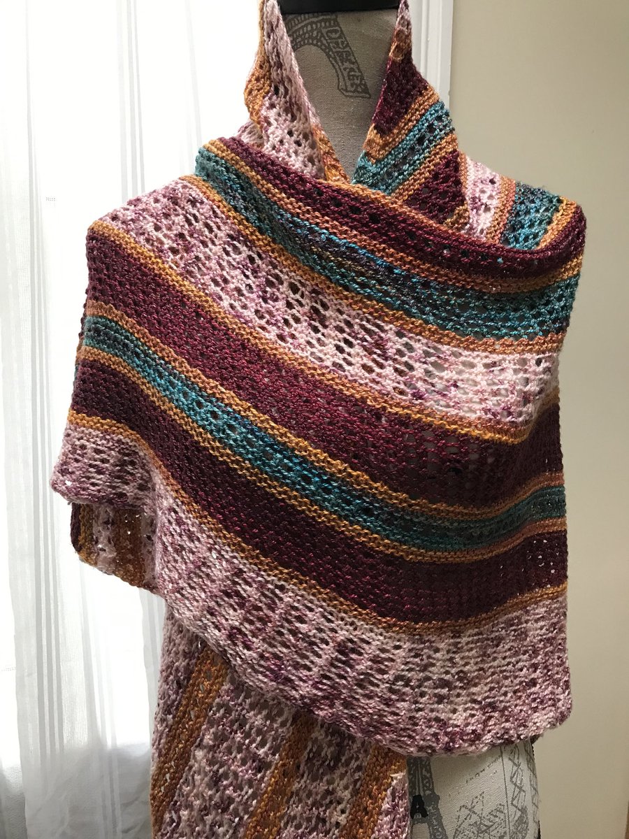 ilga_leja's tweet photo. Desert Canyon shawl. You can add more colours, vary them any way you want, a project for those leftover yarns. Worked here with Fleece Artist Tree Wool. This pattern is part of the Desert Series: https://t.co/gMwJdiXLlx #desertcanyonshawl #desertseries #shawlknitting https://t.co/ulKvTUM8pF