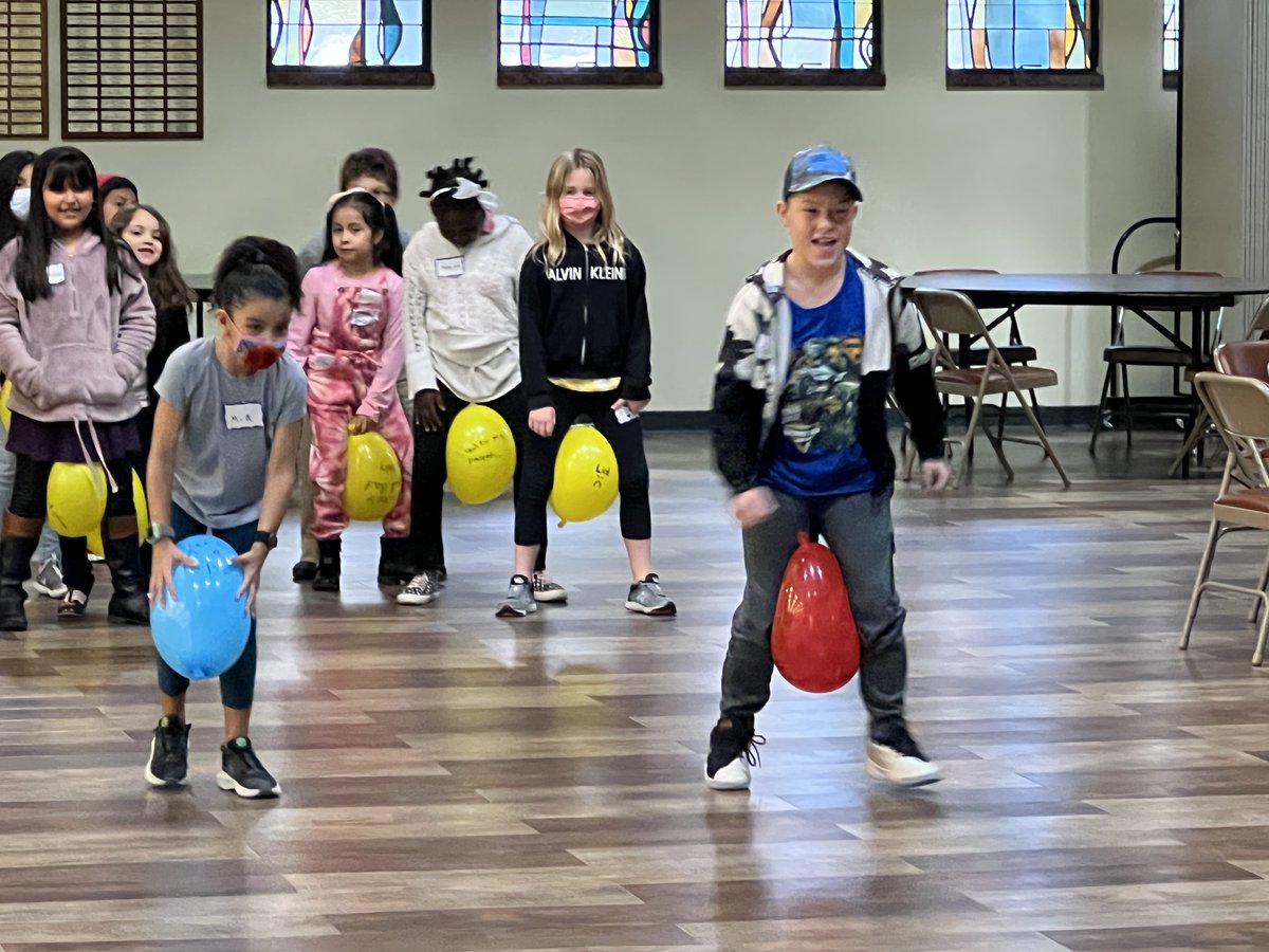 SCOS_parish_'s tweet photo. Sunday was our first "Super Sunday" on February 6th with our new format for Sacramental Preparation. This session was for all who are preparing to receive their First Communion and Confirmation. #LifeatSiena https://t.co/DHQx26zHpa