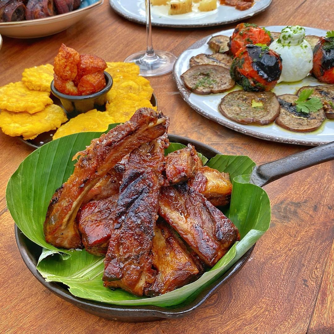 cual_estuplan's tweet photo. Disfruta hoy miércoles de nuestras costillas Caramelizadas con melao de Panela...❤️ ¡Te esperamos! #labonga #restaurantes #monteria #restaurantemonteria

Vía @LaBongaDelSinu_ https://t.co/Cl8JEVisQ0
