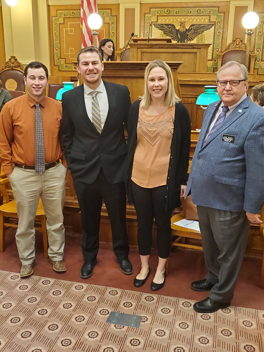 SoDakATA's tweet photo. Thank you to Representative Carl Perry and Representative Drew Dennert for meeting with SD Athletic Trainers about #athletictraining in SD!
#sdleg #AT #NATA #MAATA #SDATA #ATsarehealthcare https://t.co/UvCSUa1Cs6
