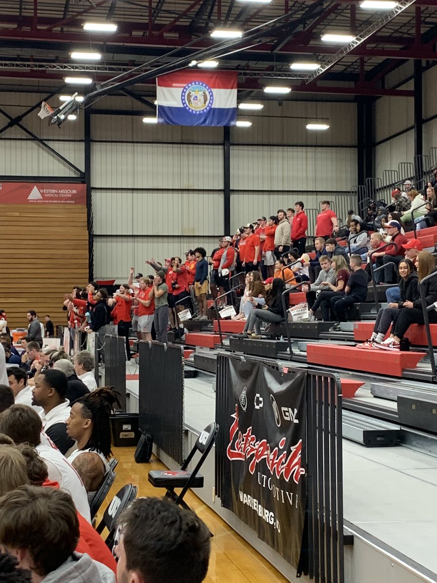 Huge shout-out to our student section <a href="/UCMFootballTeam/">Mules Football</a>, you all have been bringing the energy to The Multi!
#HoldTheRope