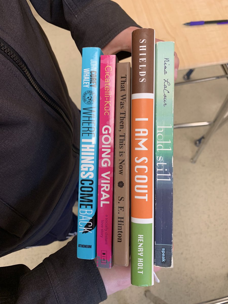 auclair_whs's tweet photo. Spine poetry turns everyone into a poet! https://t.co/ka2v2SV4Wz
