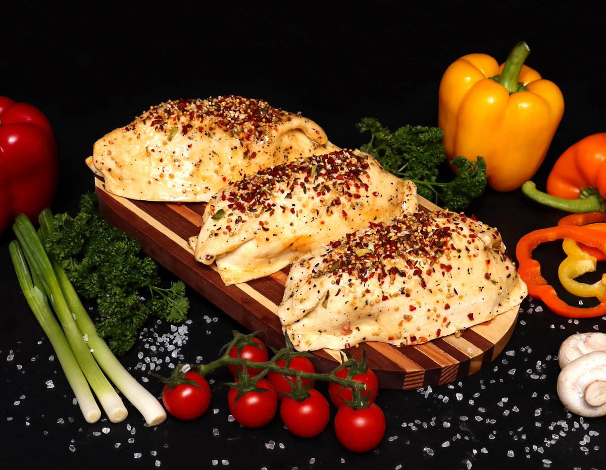 SpringwoodMeats's tweet image. Mushroom &amp;amp; Chicken Pastry
Mushroom &amp;amp; Chicken Pastry

Mushroom &amp;amp; chicken pastries are made using chicken fillet, sausage meat and a
mushroom sauce. We then give it a light coating of sea salt and lampong pepper
marinade.