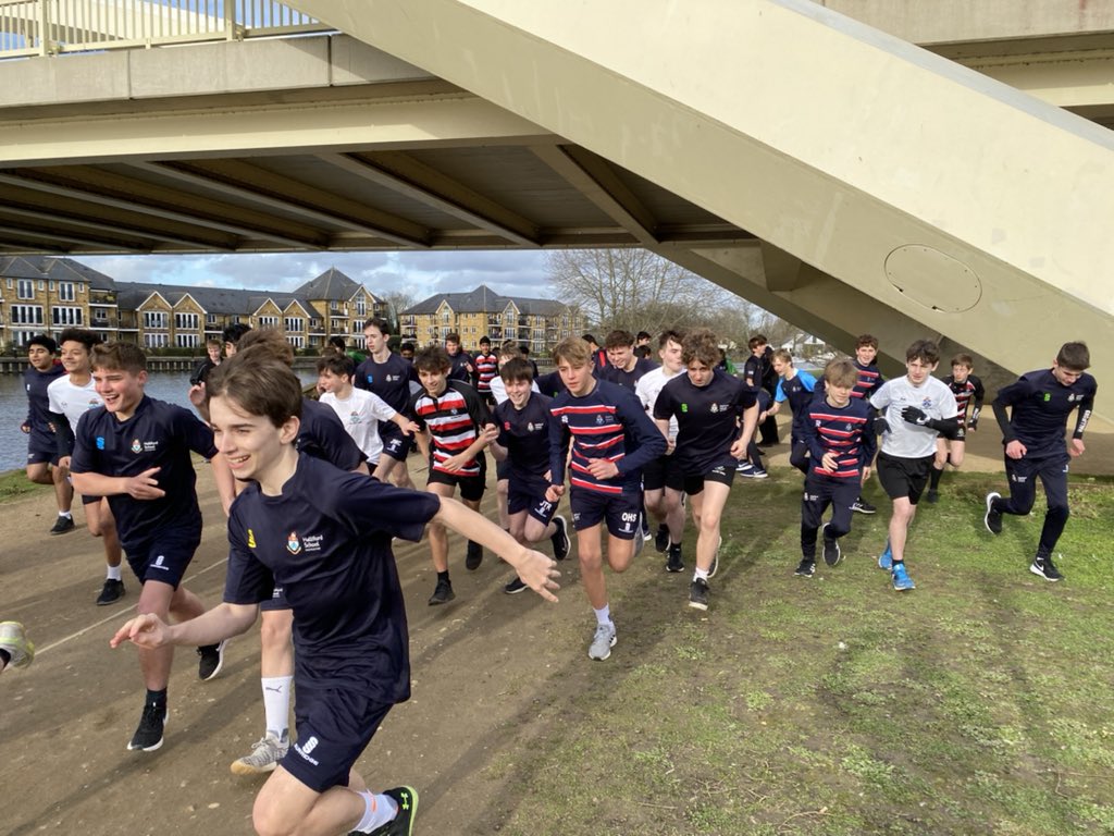 HallifordSport's tweet photo. It was year 10’s turn this afternoon for their inter house cross country competition. Good fun had by all and congratulations to winner Carson in Russell House #hallifordsport https://t.co/NTsDcyYFNq