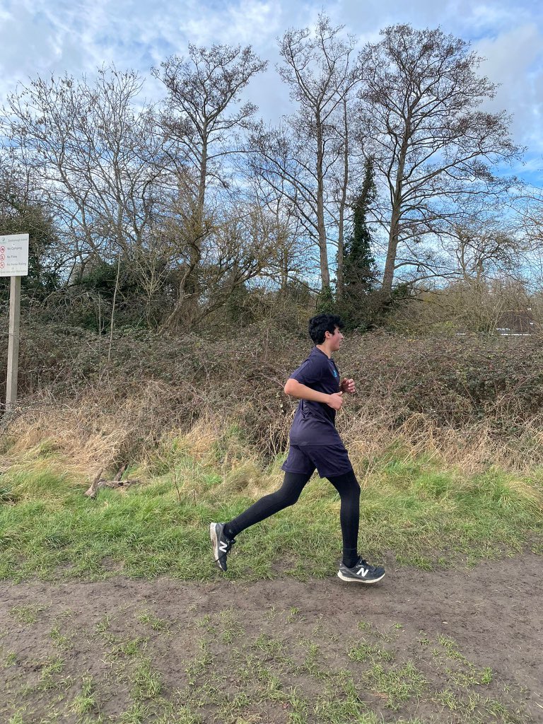 HallifordSport's tweet photo. It was year 10’s turn this afternoon for their inter house cross country competition. Good fun had by all and congratulations to winner Carson in Russell House #hallifordsport https://t.co/NTsDcyYFNq