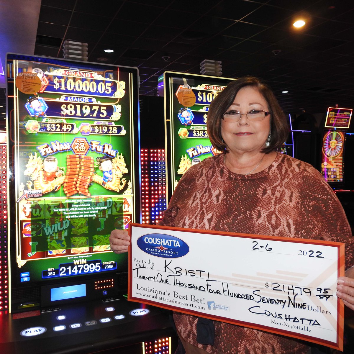 Congrats to our recent winners!
- Juan hit the jackpot while playing the Double Diamond Strike slot game and won $6,400!
- Kristi hit the jackpot while playing the Fu Nan Fu Nu slot game and won $21,479!
4/4