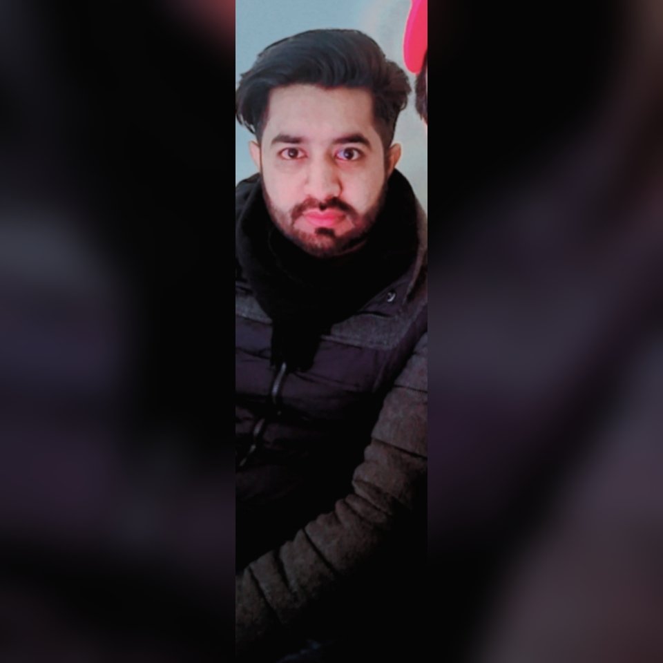 دل تو لگتا ہے دھڑکتے ہوئے تھک جائے گا
اور وہ شخص بھی رستے پہ بھٹک جائے گا 🔥🔥

کوئی اپنا نہیں زخموں کو چھپاؤ ورنہ
کوئی آئے گا نمک لے کے چھڑک جائے گا🔥🔥
#فروغ_اردو
#اردو_زبان