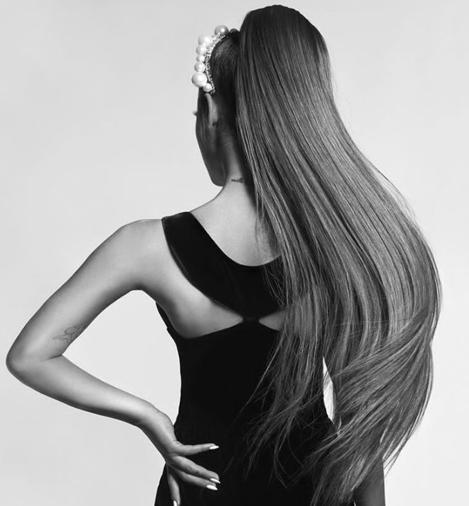 LSGRNDE's tweet photo. — Givenchy and Celine. https://t.co/0x52sPWVKd