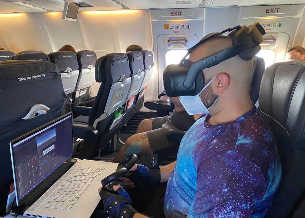 “Nothing to see here” just Dr Damo Head Developer <a href="/ThinkDigitalXR/">Think Digital Studios</a> crunching code on route to client demonstration #farmvr <a href="/htcvive/">HTC VIVE</a> #htcvive #vivefocus3 ✈️ 💻 { } #virtualreality 👀