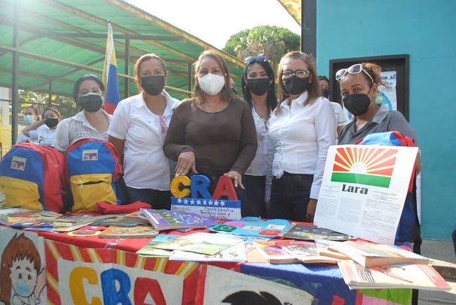 #10Feb Grata visita de nuestra Ministra de Educación Yelitze Santaella <a href="/_LaAvanzadora/">Yelitze Santaella</a> en la apertura del Centro Bolivariano de Informática y Telemática (CBIT) en la Escuela Bolivariana José Gregorio Hernández del municipio Iribarren.