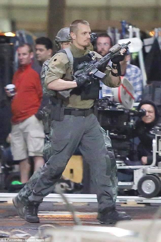 rxckflag's tweet photo. #TBT #BehindtheScenes #SuicideSquad #ReleaseTheAyerCut 🇺🇸 https://t.co/6GpFGVoaYY