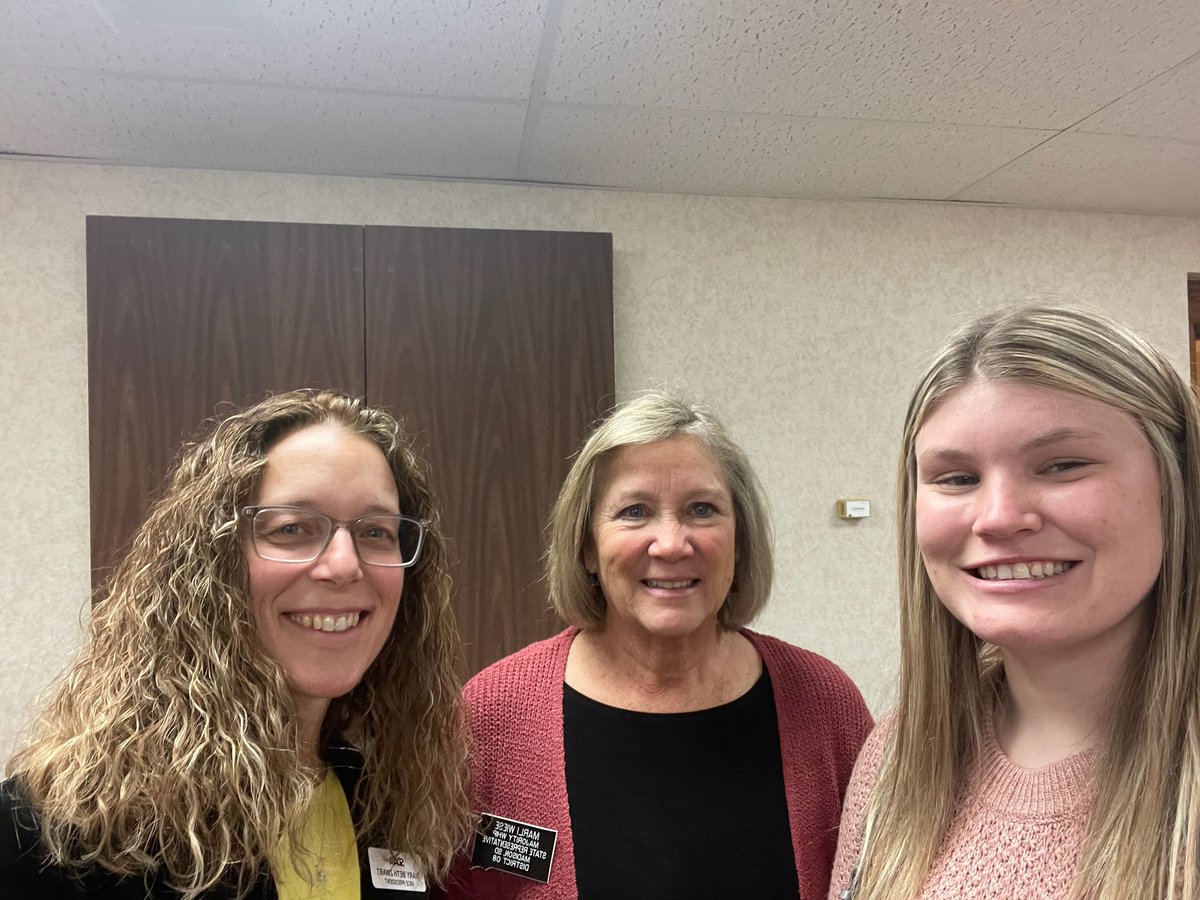 SoDakATA's tweet photo. Thank you to Representative Marli Wiese for visiting with SD Athletic Trainers today about #athletictraining in South Dakota!
#ATvocates #AT #sdleg #MAATA #NATA #SDATA #ATsarehealthcare https://t.co/kDsWH2hrZ4