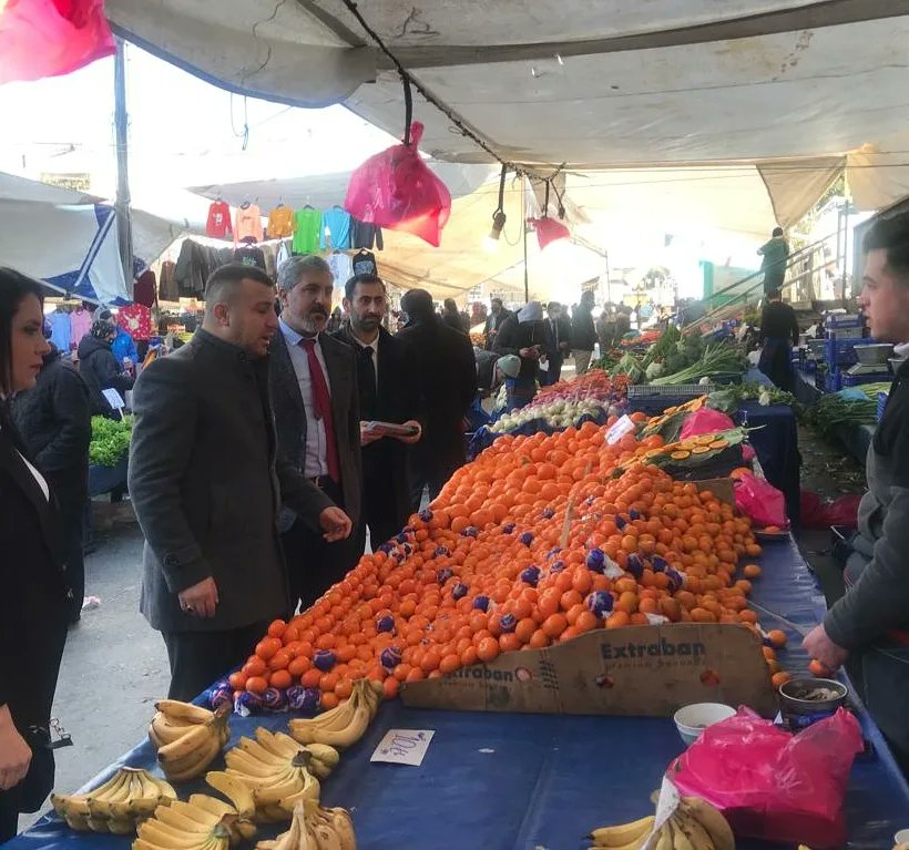 galip_cank's tweet photo. İstanbul Sivil toplumla halkla ve ilişkiler birim başkanı  sn @UguravniBasarir riyasetinde bugün Esenler ilçe Başkanı @IremmuhKaplan beyefendi ile pazar esnafını ziyarette bulunduk @selcukozdag @glckprts 
@abdullahbasci @cumaicten 
@isamesihsahin 
@GelecekPartiTR https://t.co/UG7Us4O7yy