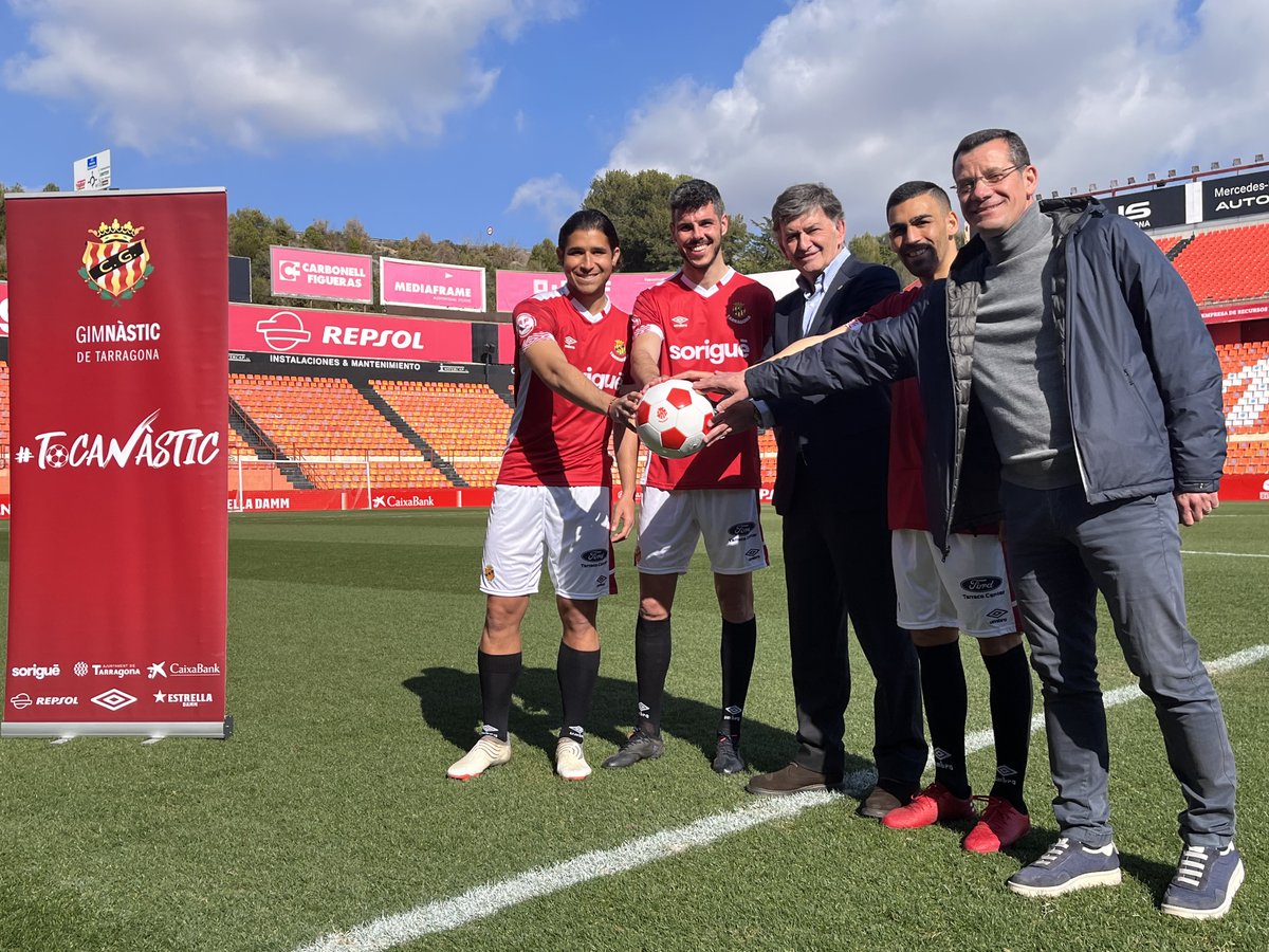 EQUIP | 👋 Presentació de les tres incorporacions del mercat de fitxatges

🚩 <a href="/juancbecerram/">Juan Camilo Becerra</a> <a href="/Elias_perez8/">Elias Perez Sastre</a> i <a href="/daniromera9/">Dani Romera</a> 

➡ bit.ly/3rG1cwA
#TocaNàstic

➡ bit.ly/3HJC5i7