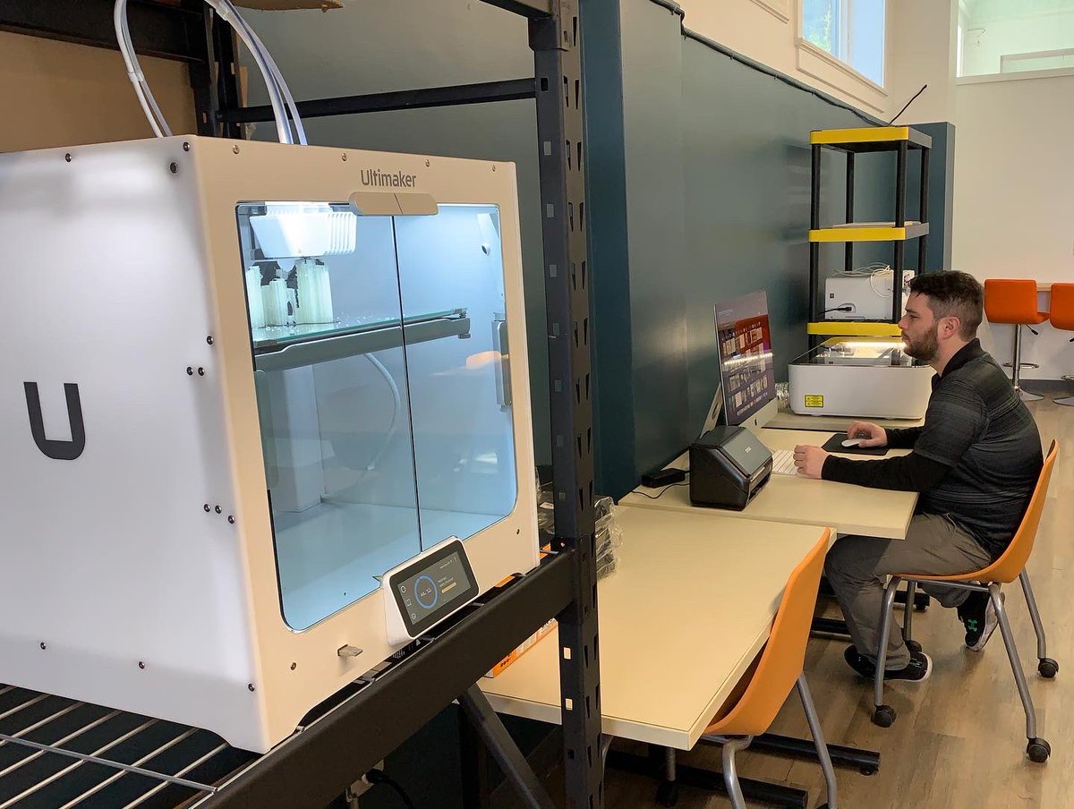 LansdowneEcoDev's tweet photo. Utility Works MakerSpace - Premium Memberships now available. Book a tour now! https://t.co/Z0ago72TSK https://t.co/KAhTckhhWM