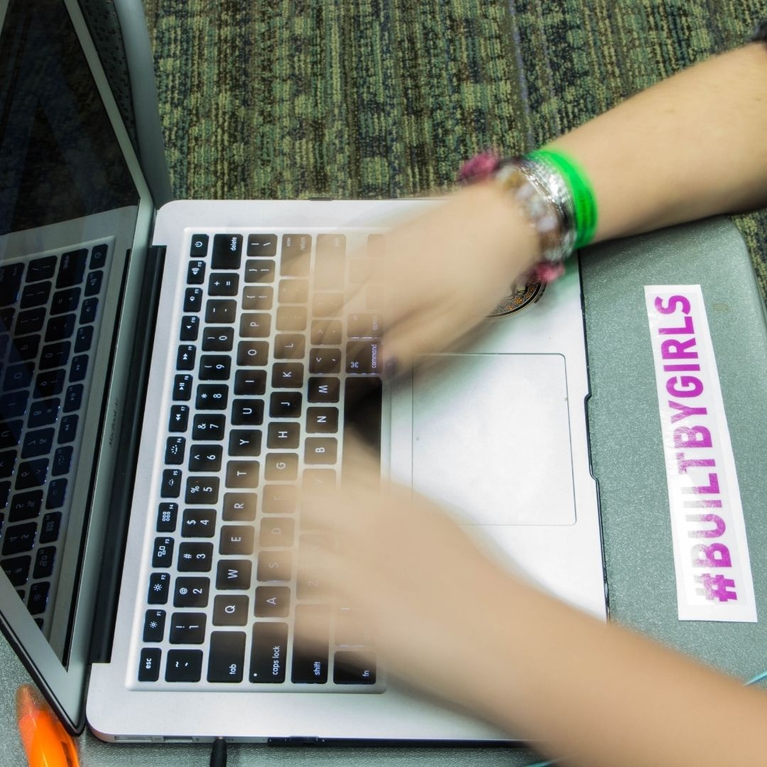 MLHacks's tweet photo. Hackers are always itching to create an impact! The @googlecloud prize at #HackViolet was given to hack whose creators "[hope] to inspire other female coders to create tools to empower each and every one of us." https://t.co/Jx8hiHbPqw https://t.co/Wbe5UOlJ0b