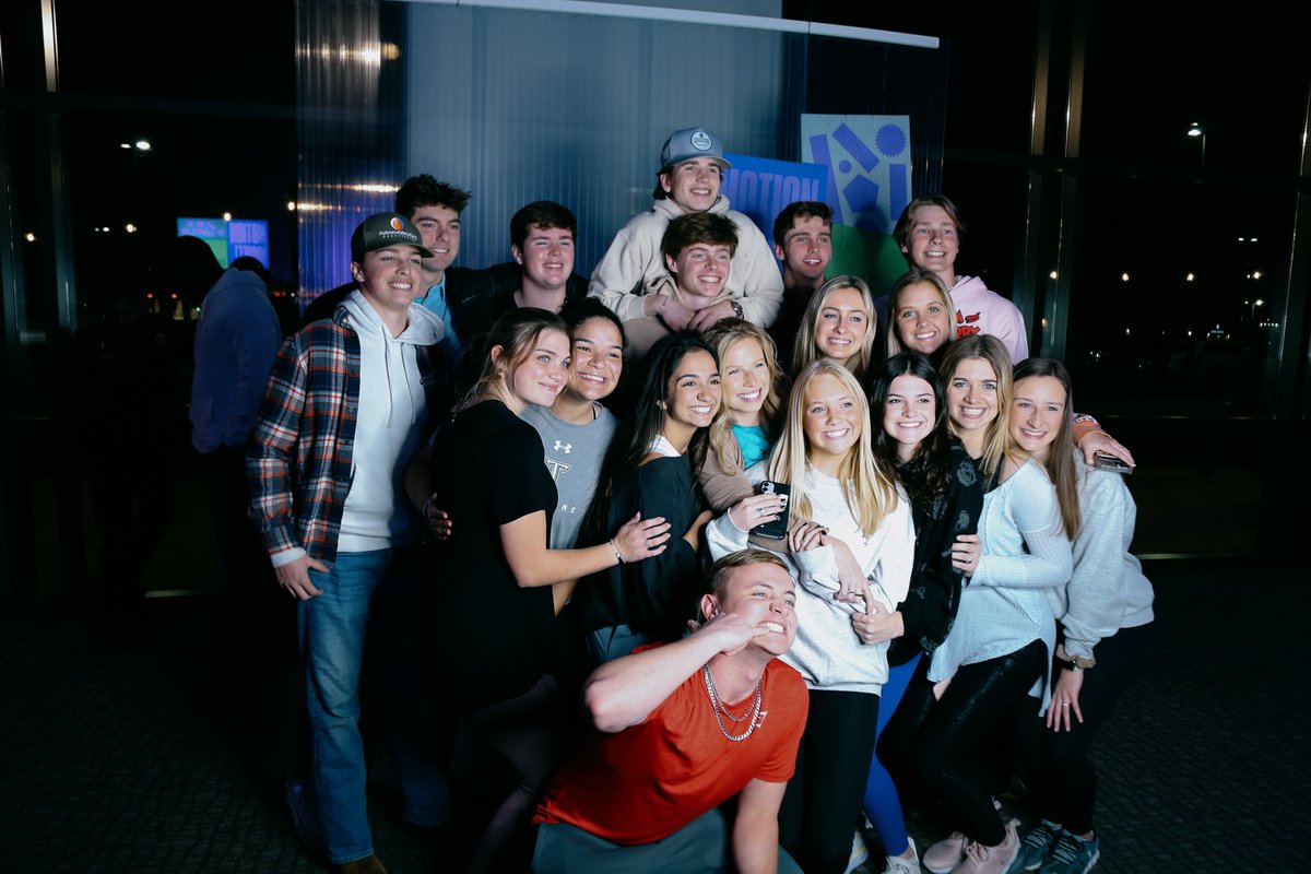 HighlandsAL's tweet photo. There's nothing like #MotionNight! Students, we're praying for the best Small Group semester!
If you still need to find a group, no worries! Click the link in our bio to find the best fit for you! #HighlandsSmallGroups https://t.co/e5h7OuhdKH
