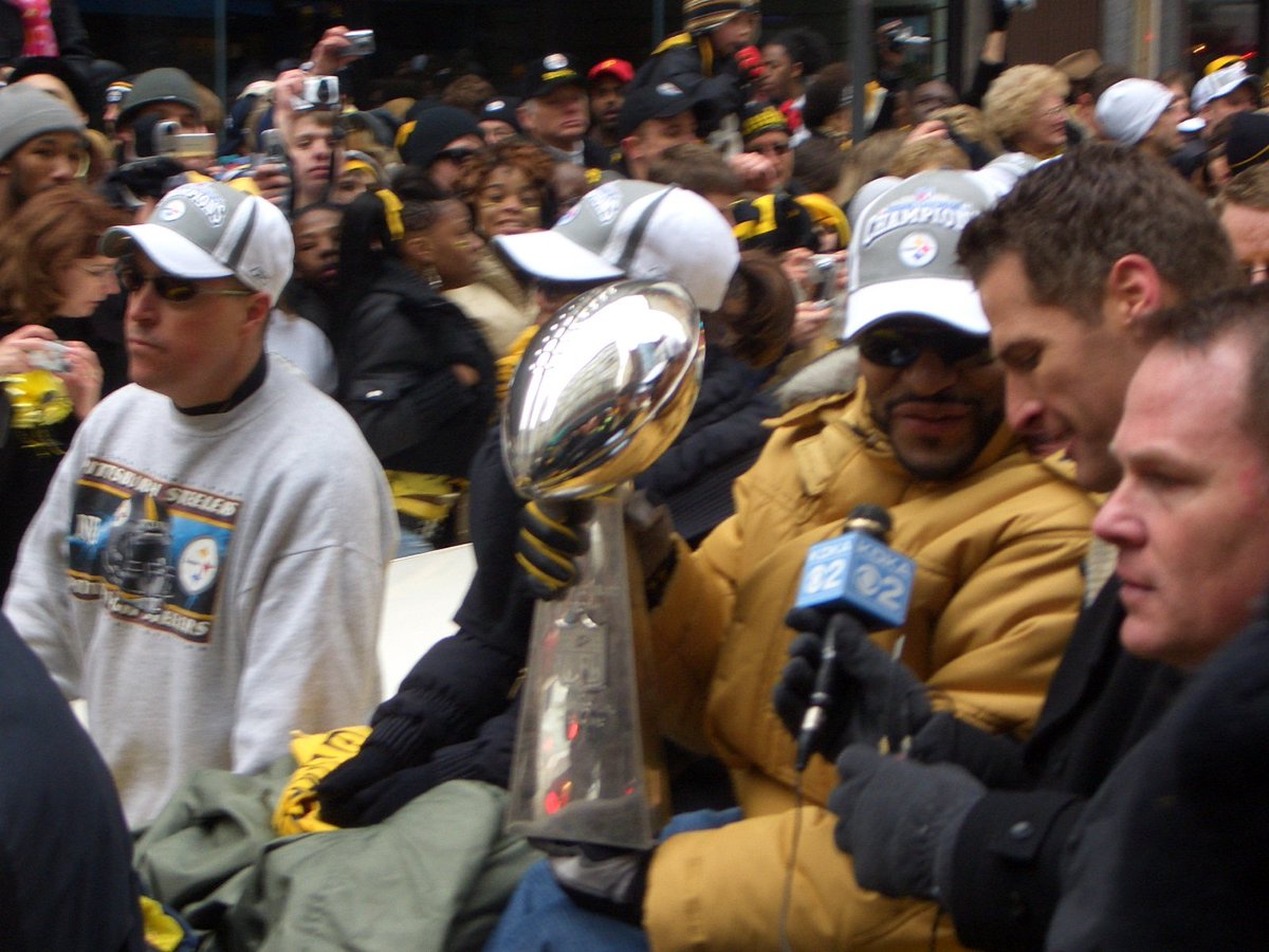 bar1203's tweet photo. @JeromeBettis36 @WTAE I was there too https://t.co/cypsGBMof6