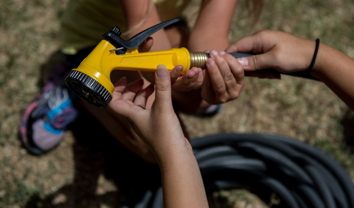CaWaterBoards's tweet image. Experts estimate as much as 50% of water household’s use for irrigation is wasted due to evaporation, wind, or runoff caused by inefficient methods and systems. Try these tips for saving water in your yard: bit.ly/3D2WOLK
#saveourwater