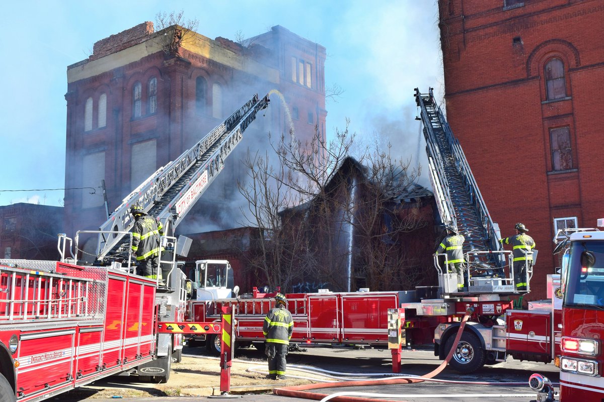 LtPaulFcb's tweet photo. Some photos of this morning's 3rd alarm fire in SW Baltimore on Willard St, in a long vacant brewery. @BCFDL734 @officers964 https://t.co/NzyIl9ouAA