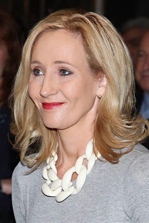 sumbodysbabygrl's tweet photo. They don't want to cancel JK Rowling because she made transphobic comments (she didn't &amp; no one can show evidence where she did), they want to cancel 
@jk_rowling because she dared to say anything at all.

Women aren't allowed to have a voice.

That's how you know they're women. https://t.co/sJivPWj1e6
