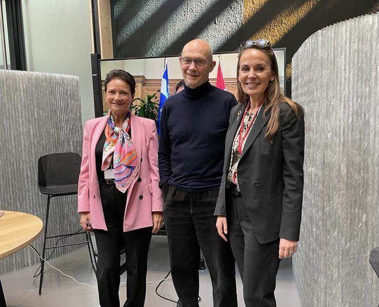 Great brainstorming meeting at the #OneOceanSummit with the co chairs of Antarctica2020 Pascal Lamy & Geneviève Pons to discuss ways forward to protect the #biodiversity of the #SouthernOcean with the support of the Pew Bertarelli Ocean Legacy program.
