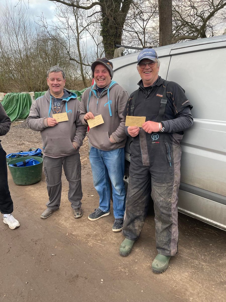 ClubVerulam's tweet photo. Mark Jones, Mark Brown and Dave Aris showing off their ill-gotten gains following last Tuesday's club match at Albans Lakes. Mark Jones took the win with an impressive silvers bag of 22lb14oz. 
We run member's matches twice a week - get in touch to get involved. https://t.co/sWP4OTHbzG