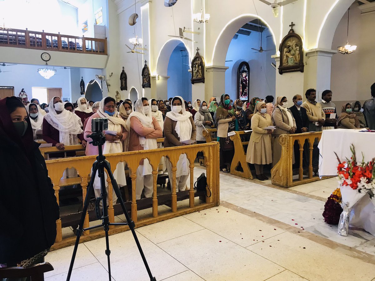 SanawarBalam's tweet photo. May the light of God’s face brighten your path to eternal life.
Funeral Mass of Sister Shamim Thomas #PBVM 
is a Presentation Convent Sister June 14,1951 - February 9, 2022 https://t.co/LTY6jUE45I