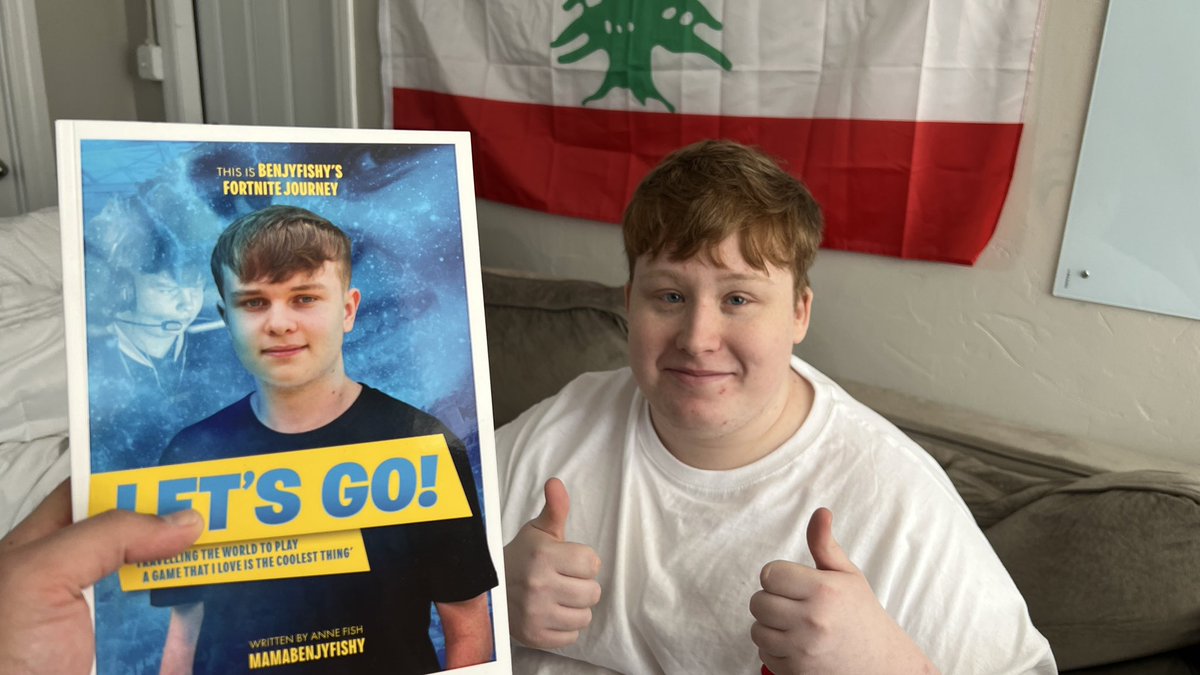 YourFellowArab's tweet image. Thanks so much for coming over &amp;amp; personally signing my copy of your book @benjyfishy