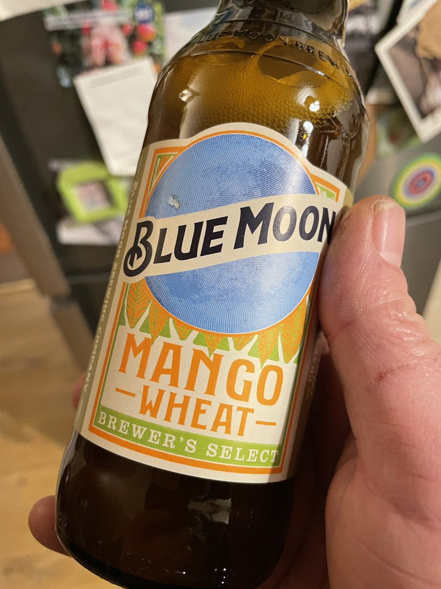 Delighted for the @OverburyEnt #farmteam who’ve been awarded the #Sustainable Farmer Award at the @MolsonCoors Growers AGM. Celebrating with a delicious @BlueMoonBrewCo #mango #wheat #beer