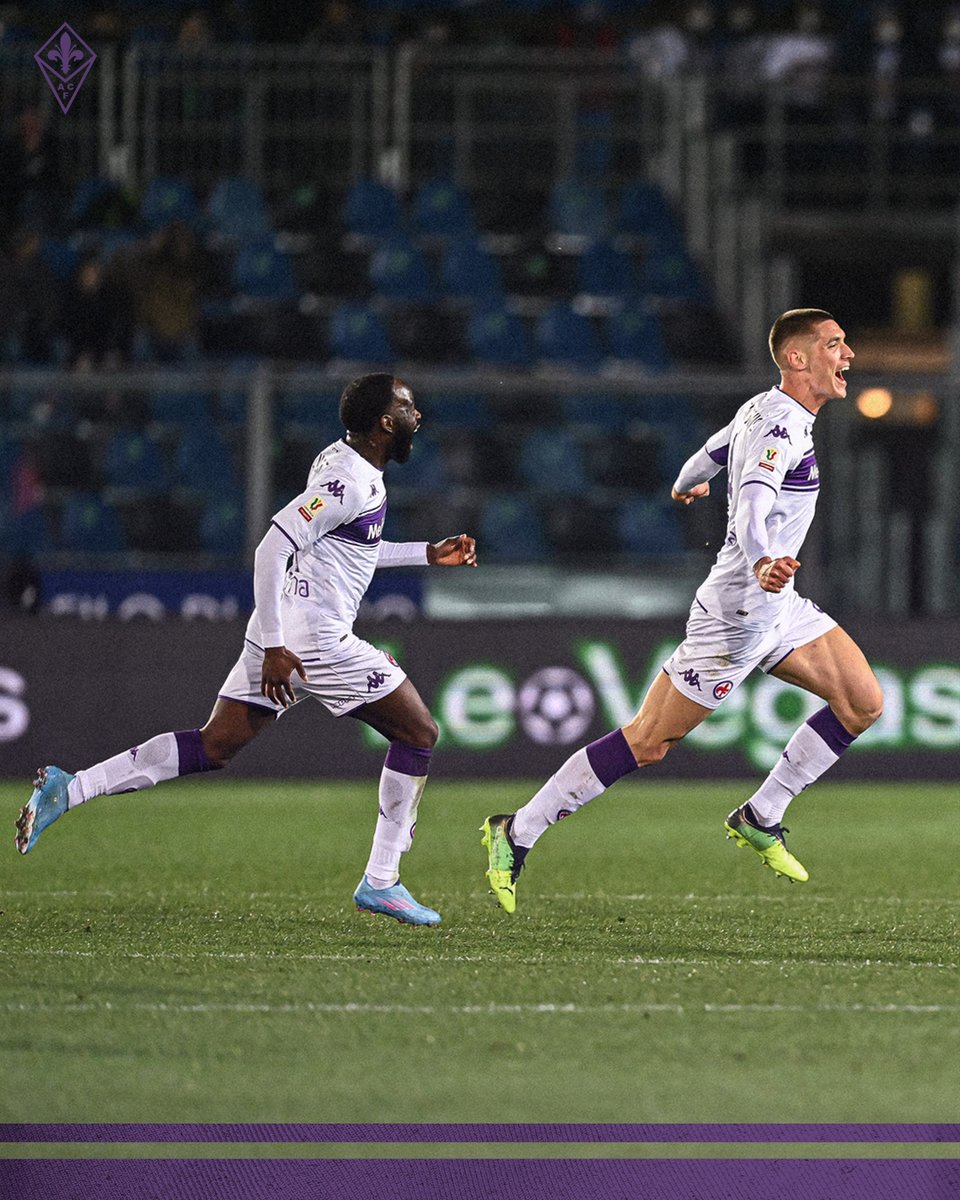 acffiorentina's tweet photo. Noi così. https://t.co/A1S6foVZrd
