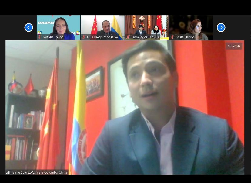 CAMCOLOMBOCHINA's tweet photo. Participamos en un muy productivo espacio de @PROCOLOMBIACO “Un café con Flavia” junto con los Embajadores @ldmonsalve y Lan Hu y los CEO’s de las empresas chinas establecidas en Colombia. ☕ https://t.co/DrLMPlcWQj