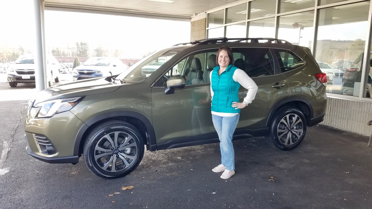 LongSubaru's tweet photo. Congratulations Jessica on your new #Forester from sales consultant Lisa Courchaine here at Long Subaru! #LONGSubaruDriver #SubaruForester https://t.co/sW41YfWRyL