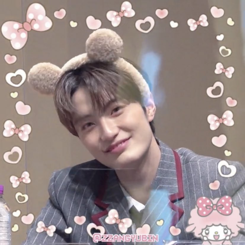 tinyubini's tweet image. the most precious boy ever 

©️ zzangyubin #유빈